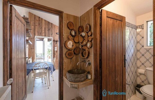 ‘Ayn ad Darahim Villa | Espace Généreux : Profitez de Pièces Lumineuses et Aérées