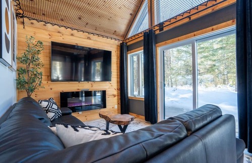 Matawinie Regional County Municipality Casa | Synergie des Pins | Private Domain | 30 guests