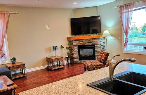Fort St. John Casa | Family-size Spacious Executive Duplex
