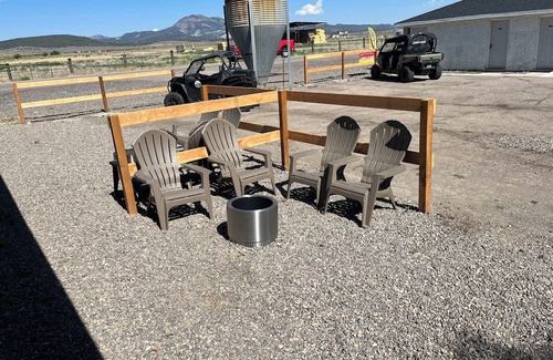 Panguitch Alquiler De RV | Glamping bunkhouse located minutes from Bryce Canyon National Park