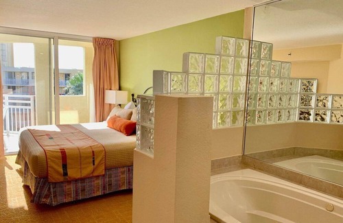 Weston Complejo | Luxury one bedroom and one bathroom unit with full amenities