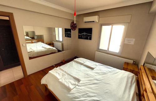 Karsiyaka Apartamento | 42 Reviews-4.95/5-Full Flat on Central Shopping Street-2 Units AC-Fast Wifi
