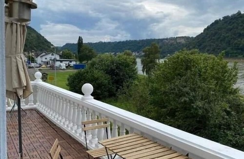 Sankt Goarshausen Apartamento | Vacation apartment/apartment for 5 guests with 78m² in Sankt Goarshausen (266473)