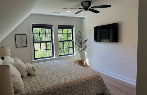 Ridgeville Casa | Serenity at the Lowcountry Loft - 3-bedroom barn in Ridgeville