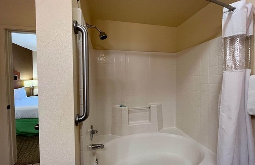 Spring Valley Complejo | Luxury one bedroom and one bathroom unit with full amenities