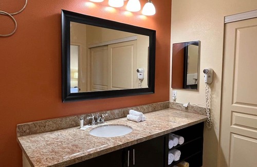 Spring Valley Complejo | Luxury one bedroom and one bathroom unit with full amenities