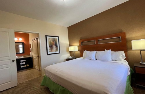 Spring Valley Complejo | Luxury one bedroom and one bathroom unit with full amenities