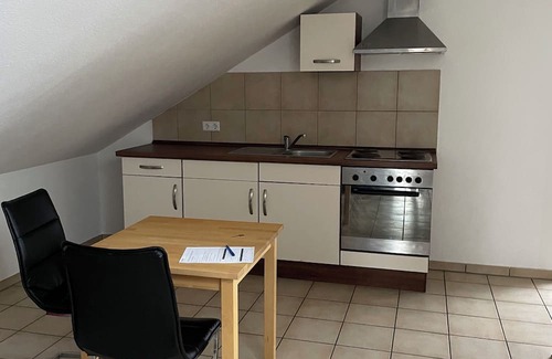 Weidenbach Apartamento | 70qm Wohnung in Weidenbach für Monteure Studenten Oder als Ferienwohnung