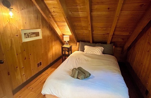 Wentworth-Nord Chalet De Esquí | Nature cottage, nature's front row seat right at your spa or fireplace