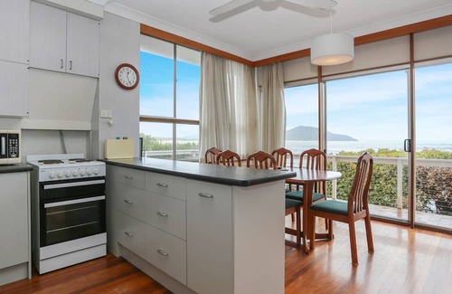 Hawks Nest Casa | Jimmys Beach Waterfront