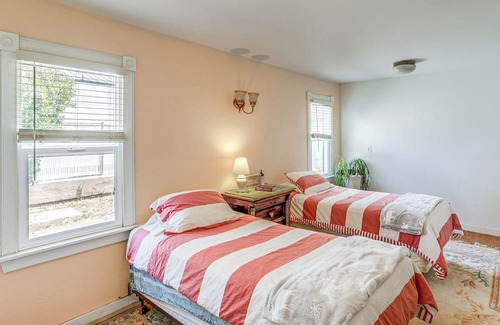 Dove Creek Cabaña | Cozy Dove Creek Cottage w/ Patio & Spacious Yard