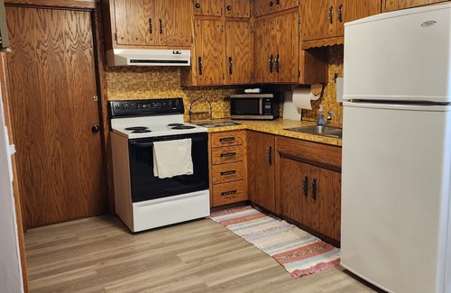 Glencoe Apartamento | Glenmoor Manor-Quiet 2 Bedroom Stay 1 hour West of Minneapolis!