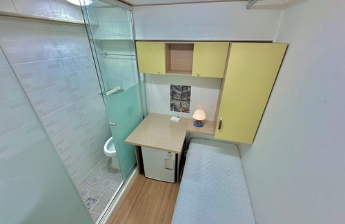 Noryangjinil-tong Cabina | Cozy Room: 30 Seconds from Noryangjin Station, Prime Location in Seoul