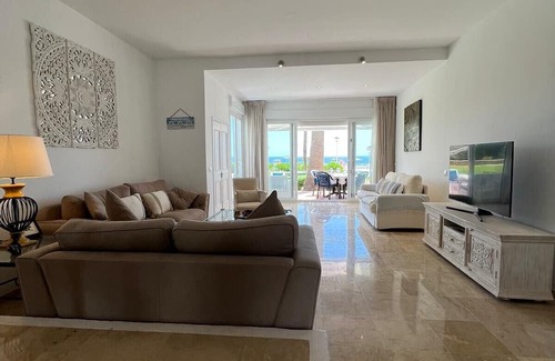 Casares del Mar Casa | Beach Penthouse Casares Costa, Estepona