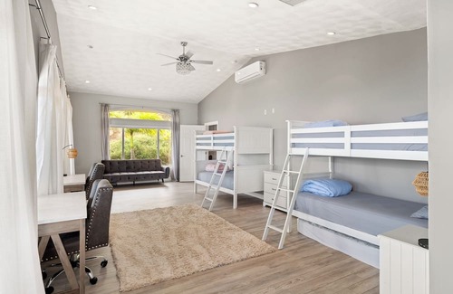 Wailuku Casa | Large House on Maui