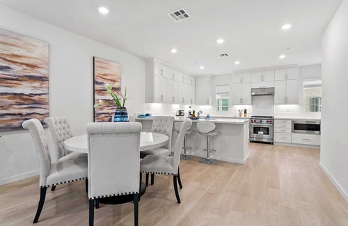 Mayflower Village Casa | Sunrise Retreat on Maple #42090