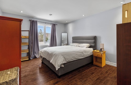 Terra Nova Apartamento | Bright & Modern 3 Bbrm Main Floor Apt in Kilbride