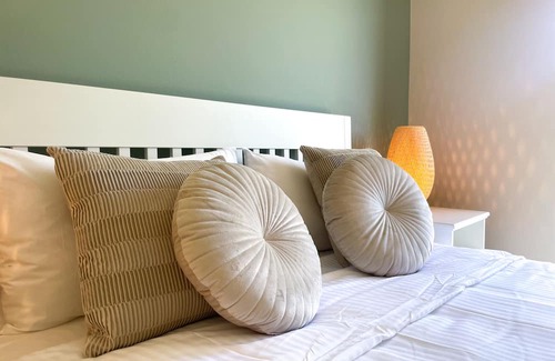Almyrida Apartamento | Cozy 2-bedroom apartment in brilliant Almyrida with WiFi, AC