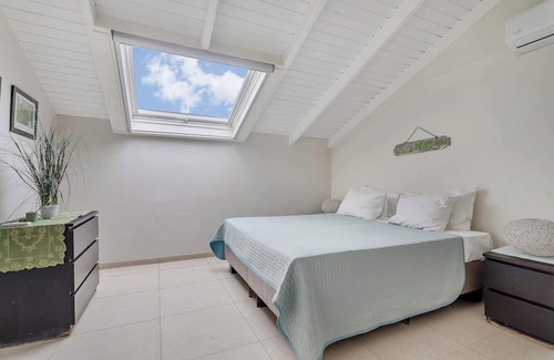 Belnem Apartamento | Belmar 18 a 3 bedroom oceanfront apartment fully AC