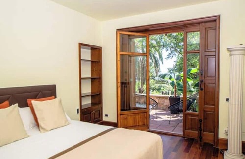 Vilassar de Mar Otro | Entire Villa with Private Swimming Pool