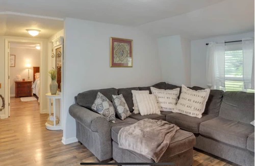 Culleoka Casa | Charming barn with AC and WiFi in nice Culleoka