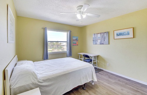 Little Venice Condominio | Daytona Beach Condo, Walk to Wilbur Beach!