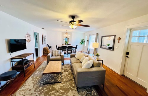 Longwood Casa | "Discover Longwood's Historic Gems: Cozy 3BR VRBO - Your Home Away!"