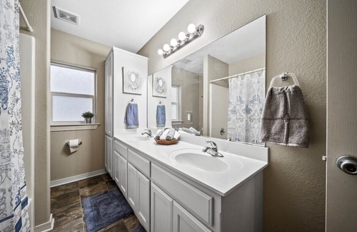 Cherry Street Apartamento | Spacious 2/1 BR near Downtown Tulsa!