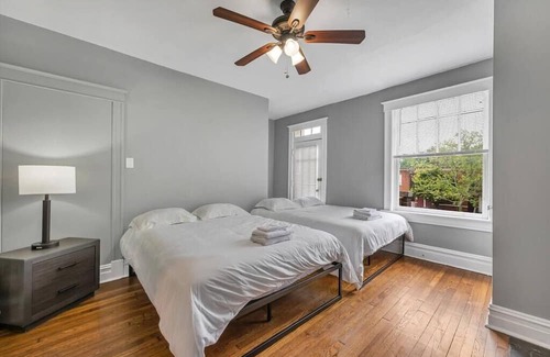 Shaw Casa | Historic, Second Floor Unit in Shaw Community STL 2W