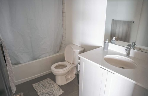 Brantford Condominio | Heart of Brantford. Your Home Away From Home!