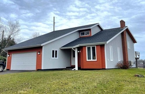 Charlotte's Shore Casa | The charm of country living. Perfect for tranquility with modern conveniences.