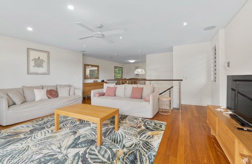 Point Lookout Casa | Allora 1 by Discover Stradbroke