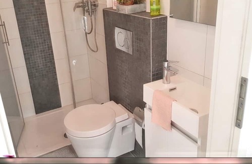 Gumefens Apartamento | Homerez - Amazing apartment for 5 ppl. with garden and terrace at Pont-en-Ogoz