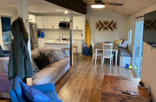 Magnetawan Cabaña | Creekside Retreat on Whalley Lake