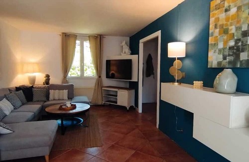 Chevannes Casa | Maison a la Campagne Avec Terrasse et Jardin Clos Animaux de Compagnie Acceptés