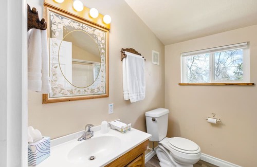 Fairfield Casa | Fairfield Park Inn Room #4