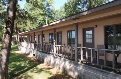 Golconda Casa | Cozy Family Cabin on the Ohio River