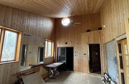 Algoma District Casa | Waterfront house for rent in Algoma Mills on the North Channel of Lake Huron.
