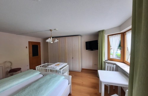 Rohrdorf Apartamento | Meli's Gästezimmer - Ferienwohnung - Wohnen mit 2 Katzen