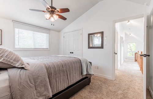 Rockwood Casa | Entire cozy 4 bedrooms house. Short driving distance to Guelph/Acton/Erin/Elora.
