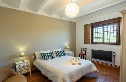 Oria Casa | Homerez - Spacious House with Pool in Oria
