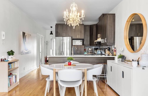 Rosemont-La Petite-Patrie Condominio | Cute & Modern Condo - (Free Parking & Near Public Transit) - AC & Private Patios