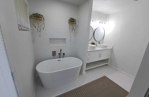 Golden Glades - The Woods Apartamento | Comfortable retreat very centrally located in a quiet Neighborhood