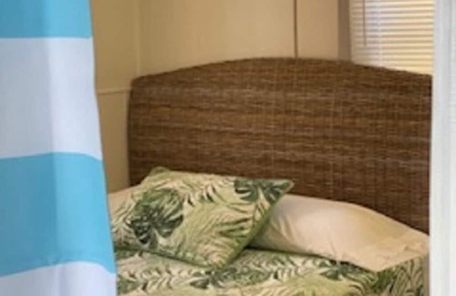 Sturgis Cabaña | Charming Cottage on Beautiful Fish Lake