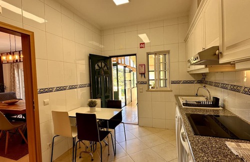 Urbanizacao dos Calicos Casa | Trevo by Check-in Portugal