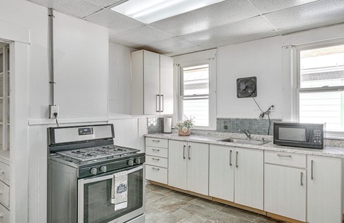 Rotterdam Apartamento | Schenectady Vacation Rental ~ 18 Mi to Albany!