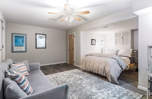 Springs Cabaña | East Hampton Harbor Cottage