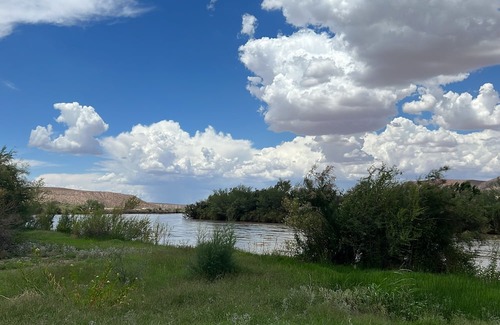 Radium Springs Alquiler De RV | Horner Hacienda, primitive dry campground on the bank of the Rio Grande River!