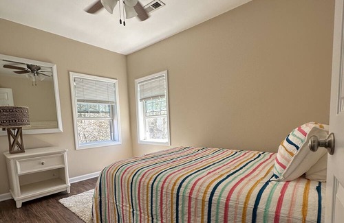 Valparaiso Casa | DOWNTOWN VALPARAISO! Charming 3-bedroom house with all the comforts of home!