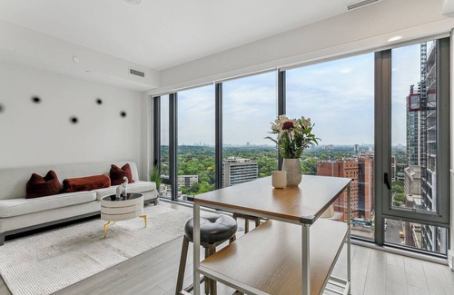 Bloor-Yorkville Apartamento | Waterfront Yorkville Haven